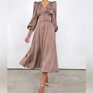 Elegant Muave Long Sleeve Dress with button details
